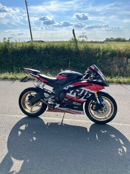 Yamaha R6 - TOP stav, 24 500km - 2