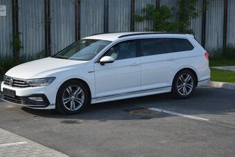 Passat Variant (Combi) 2,0 TDI R-line 110kW Model 2020 Full - 2