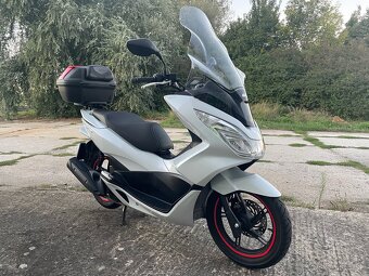 Predám Honda PCX 125 – rok výroby 2015 - 2