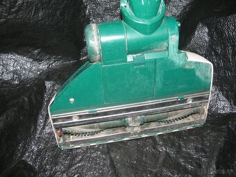 VYSAVAČ VORWERK KOBOLD 130-1 A KARTÁČ KOBOLD 350 - 2