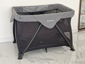 Nuna Sena Aire – prémiová cestovná postieľka, ako nová - 2