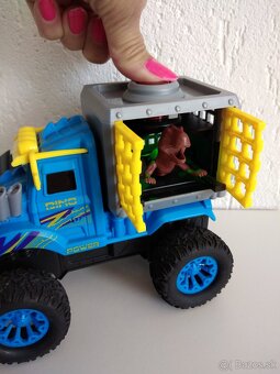 Auto dino vydáva zvuky - 2