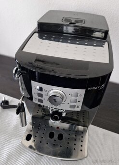 Kávovar DeLonghi Magnifica S - 2