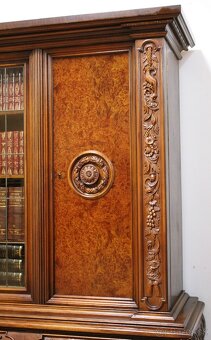 Starožitná neorenesanční knihovna na lvích tlapách - 2