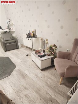 ID 3148 Prenájom: priestor na služby 21 + 34 m2 centrum, Ná - 2