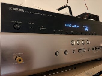 AV prijímač Yamaha RX V675 silver - 2