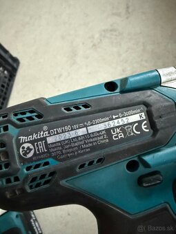 rázový uťahovač MAKITA 18V - 2