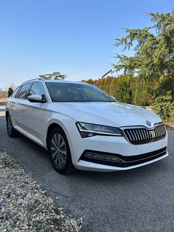 Škoda Superb Combi Facelift 2.0TDi Dsg - 2