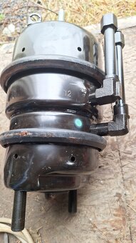 Brzdový valec SAF - 2