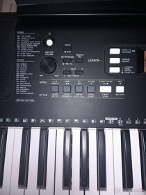 Yamaha keyboard - 2