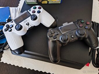 Sony PlayStation 4 Slim, 2x nový ovládač - 2