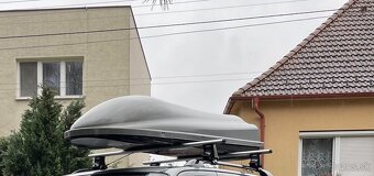 Strešný box plus nosiče thule - 2