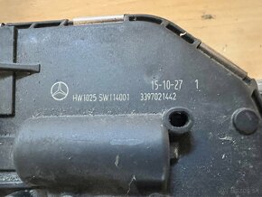 Motor stieračov Mercedes - 2