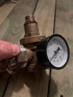 regulator tlaku vody - 2
