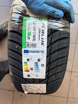 Predam celorocne gumy 225/45 r17 - 2