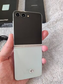 Samsung Galaxy Z Flip 5 512GB,8GB RAM - 2