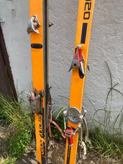 2x krasne retro lyze - 2