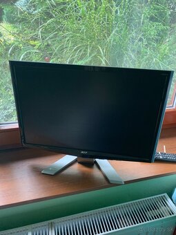 Acer LCD monitor - 2