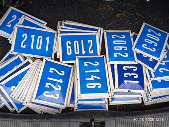 Smaltovane cedulky. - 2