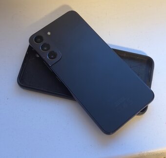 Samsung S22+ - 2