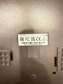 volant aj s pedálmi - 2