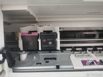 HP deskjet - 2