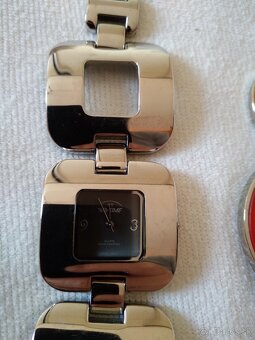 Damske hodinky 2 kusy - 2