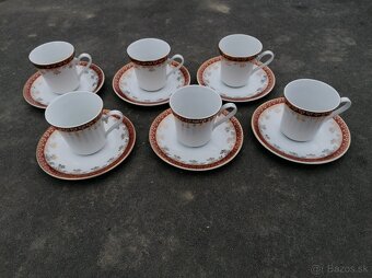 Predám červeno-zlatá porcelánová sada - 2
