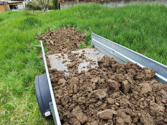 Darujem zeminu, hlinu - 2