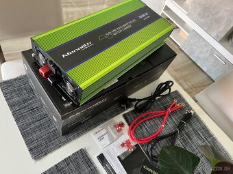 Qoltec Monolith Pure Sine Wave Invertor - 2