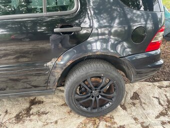 Mercedes benz ml320 - 2