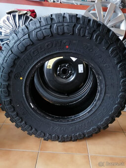 Nové pneu 235/75R15 4x4 - 2