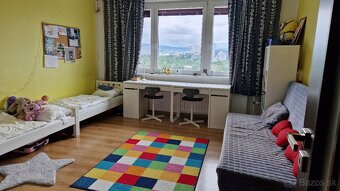 Slnečný 3i byt s loggiou na 11. poschodí - 2