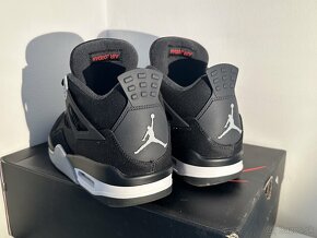 Jordan 4 Black canvas - 2