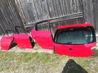 predam kufor, piate dvere, dvere, seat ibiza 2010 - 2