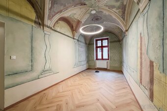 Luxusný kancelársky priestor v srdci historickej Trnavy - 2