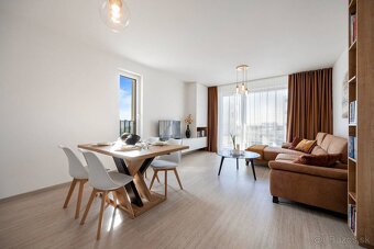 Dokonalý, úplne nový 2-izbový byt s balkónom a parkovaním pr - 2