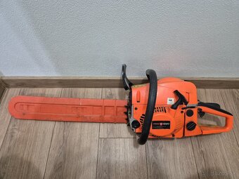 Benzínová motorová píla - 2
