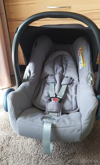 Vajíčko / sedačka Maxi Cosi Cabrio Fix + základňa ISO FIX. - 2