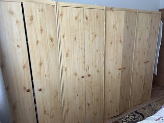 Predám 4 veľké skrine - 2