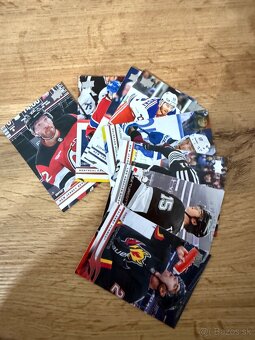 Predám hokejové kartičky - 2