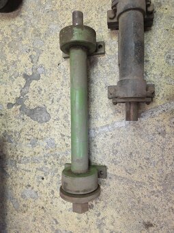 Oskar na brúsku/cirkular - 2