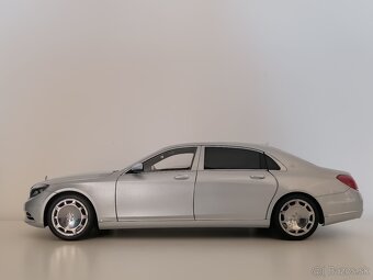 1:18 Mercedes Maybach S500 - 2
