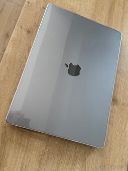 Predám Macbook Pro 16" M1 MAX, 32GB RAM, 2TB - 2