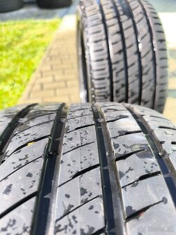 275/40 r19 - 2