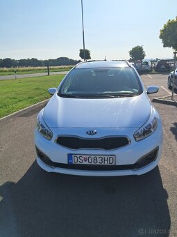KIA Cee’d Sporty Wagon Combi 74kw Manuál - 2