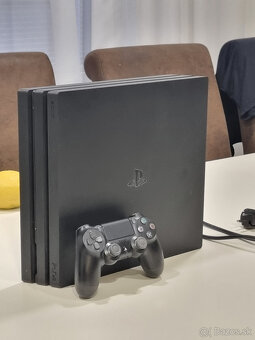 Playstation 4 pro - 2