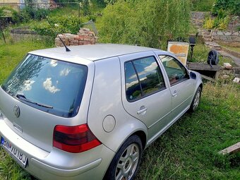 Predám Golf 4=1,6 77kw benzín 2001 - 2