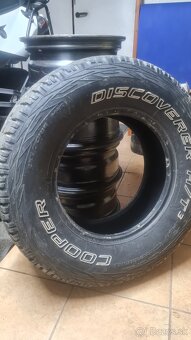 Cooper Discoverer AT3 255/70 r16 - 2