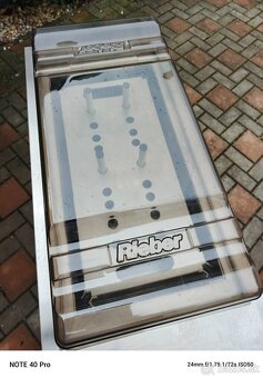 Nerezový vozík na taniere - 2